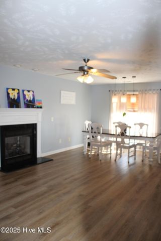 305 Trappers Road, Hubert, NC 28539