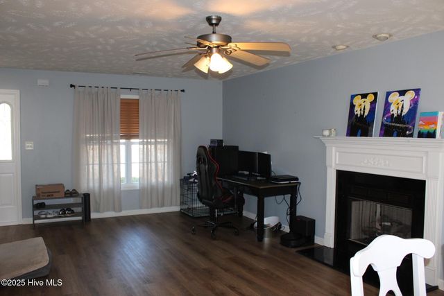 305 Trappers Road, Hubert, NC 28539