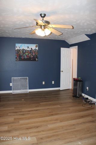 305 Trappers Road, Hubert, NC 28539