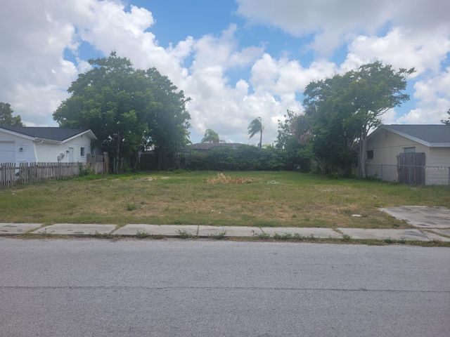 7404 INGLESIDE DRIVE, Port Richey, FL 34668