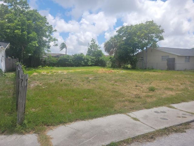7404 INGLESIDE DRIVE, Port Richey, FL 34668