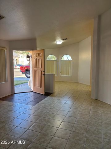 2221 E UNION HILLS Drive 165, Phoenix, AZ 85024