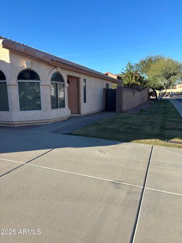 2221 E UNION HILLS Drive 165, Phoenix, AZ 85024