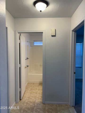 2221 E UNION HILLS Drive 165, Phoenix, AZ 85024