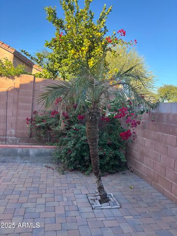 2221 E UNION HILLS Drive 165, Phoenix, AZ 85024