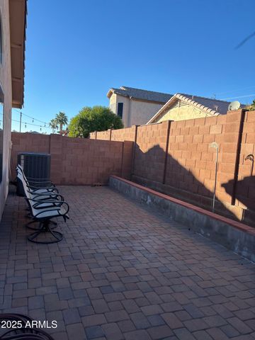 2221 E UNION HILLS Drive 165, Phoenix, AZ 85024