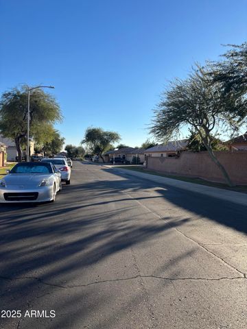 2221 E UNION HILLS Drive 165, Phoenix, AZ 85024