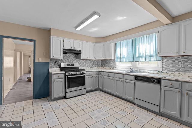 129 BLAKE AVE, Jenkintown, PA 19046