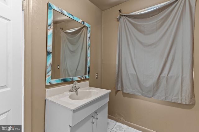 129 BLAKE AVE, Jenkintown, PA 19046