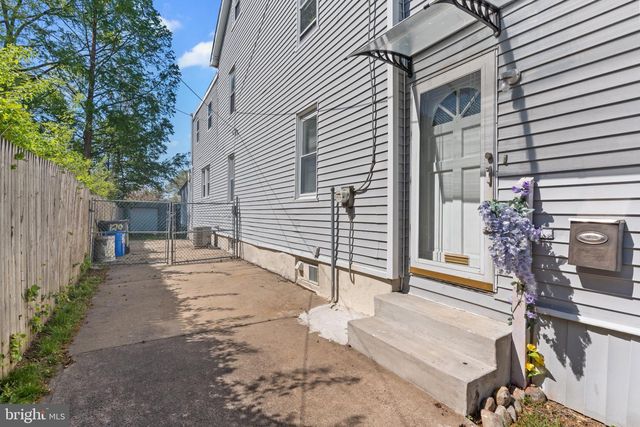 129 BLAKE AVE, Jenkintown, PA 19046