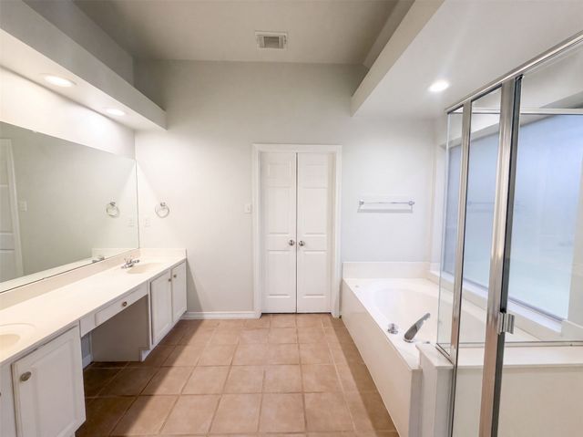 6 Cimarron Court, Trophy Club, TX 76262
