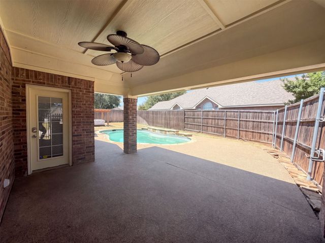6 Cimarron Court, Trophy Club, TX 76262