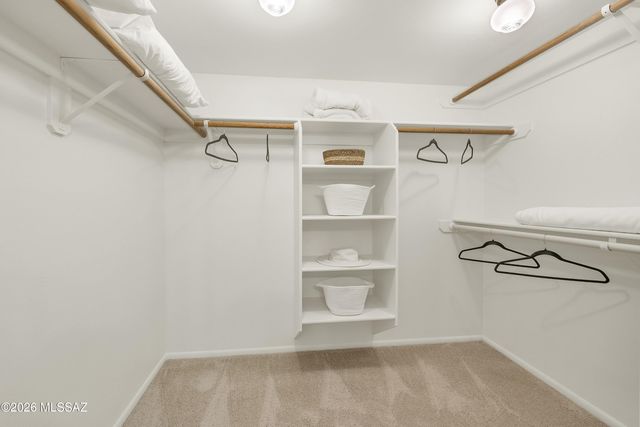 8020 N La Oesta Avenue, Tucson, AZ 85704