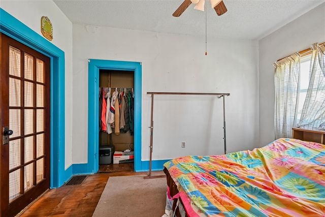 7771 13th Ave Drive, Belle Plaine, IA 52208