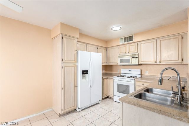 5710 East Tropicana Avenue 1146, Las Vegas, NV 89122