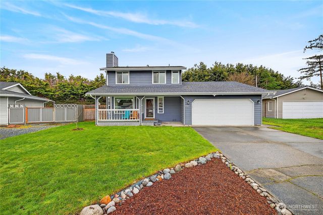 861 NW Haslo Pl, Oak Harbor, WA 98277