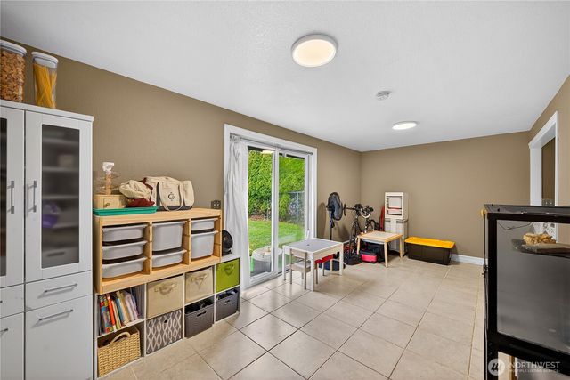 861 NW Haslo Pl, Oak Harbor, WA 98277