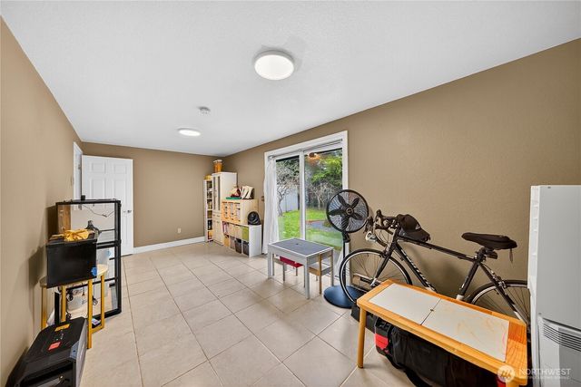 861 NW Haslo Pl, Oak Harbor, WA 98277