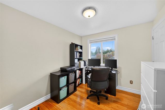 861 NW Haslo Pl, Oak Harbor, WA 98277