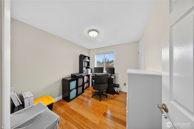 861 NW Haslo Pl, Oak Harbor, WA 98277