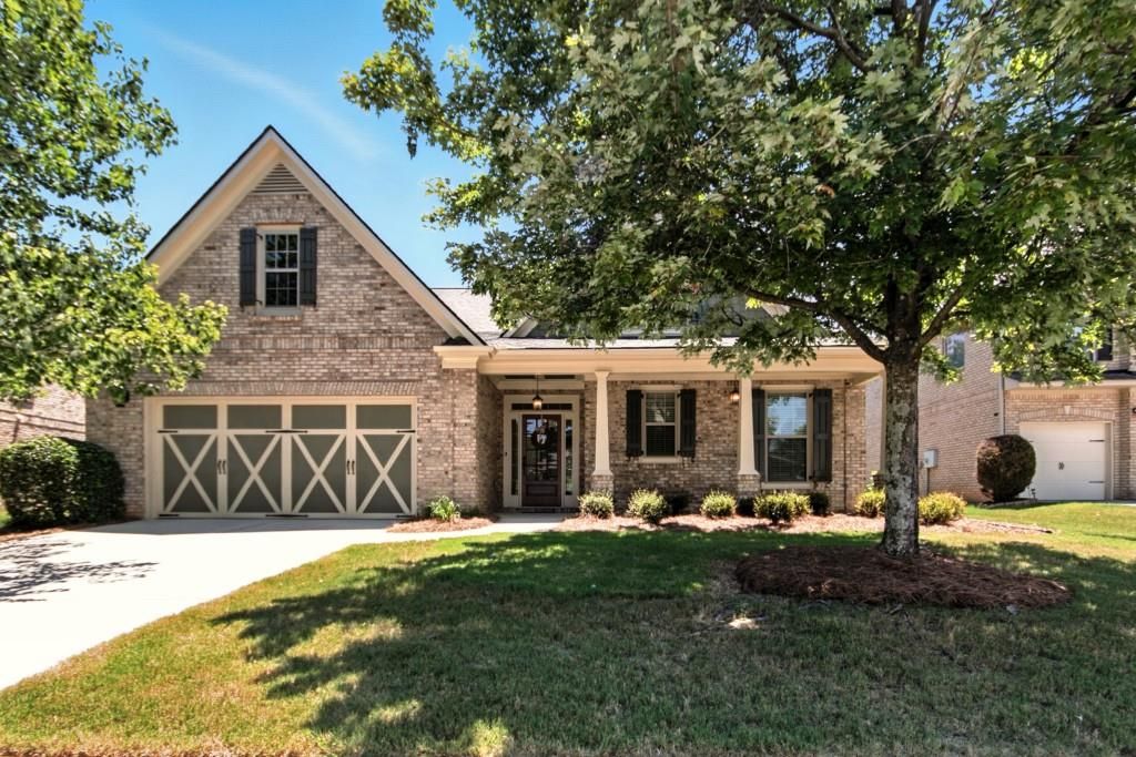 983 Spanish Moss Trail, Loganville, GA 30052