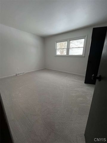 6612 Bishopp Road, Rome, NY 13440