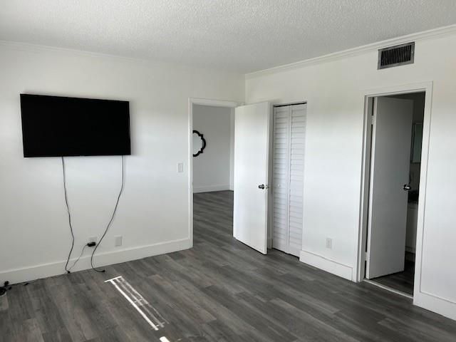 1000 Country Club Dr 403, Margate, FL 33063