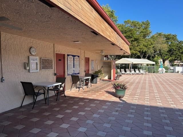 1000 Country Club Drive 403, Margate, FL 33063