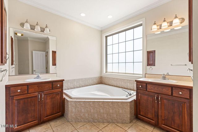 1414 Andera Drive, Maryville, TN 37801