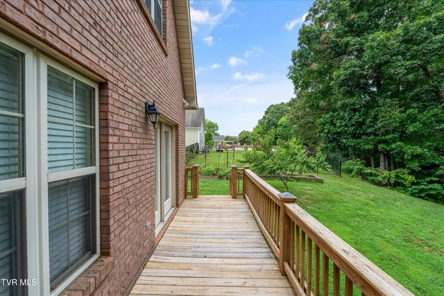 1414 Andera Drive, Maryville, TN 37801