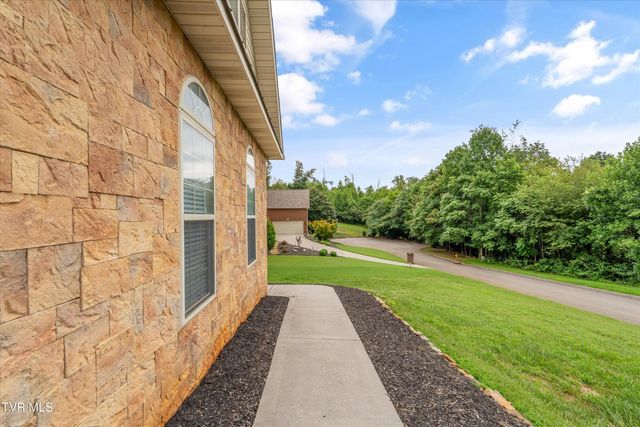 1414 Andera Drive, Maryville, TN 37801