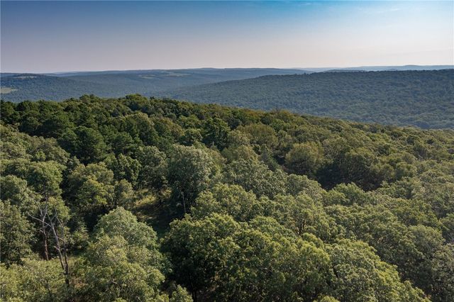 22132 Ray Wc 4425 Road, Evansville, AR 72948