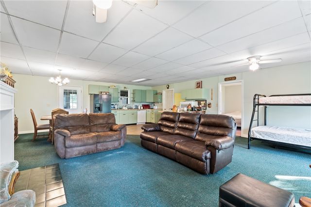 22132 Ray Wc 4425 Road, Evansville, AR 72948