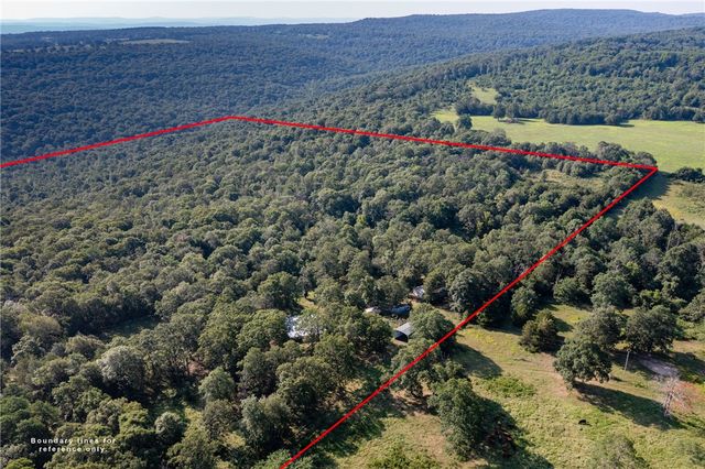 22132 Ray Wc 4425 Road, Evansville, AR 72948