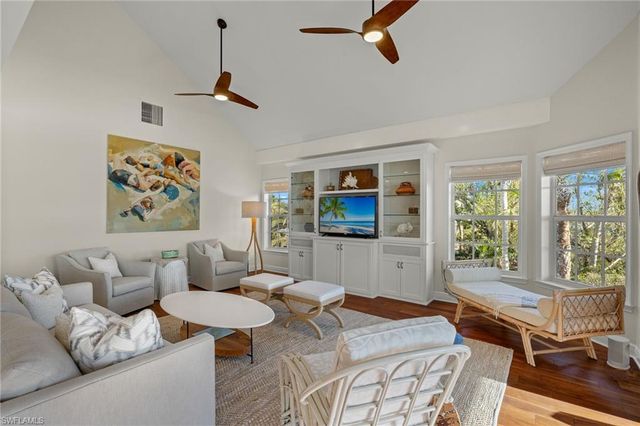 5423 Shearwater DR, Sanibel, FL 33957