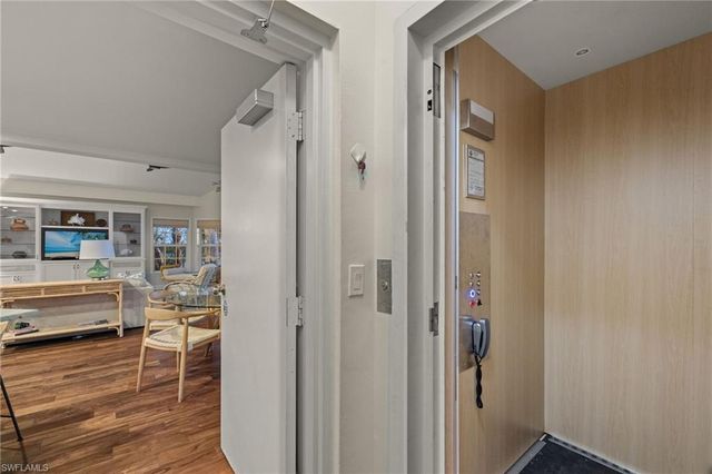 5423 Shearwater DR, Sanibel, FL 33957