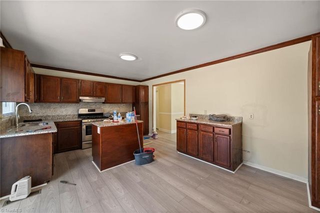 2616 Ingram Road, High Point, NC 27263