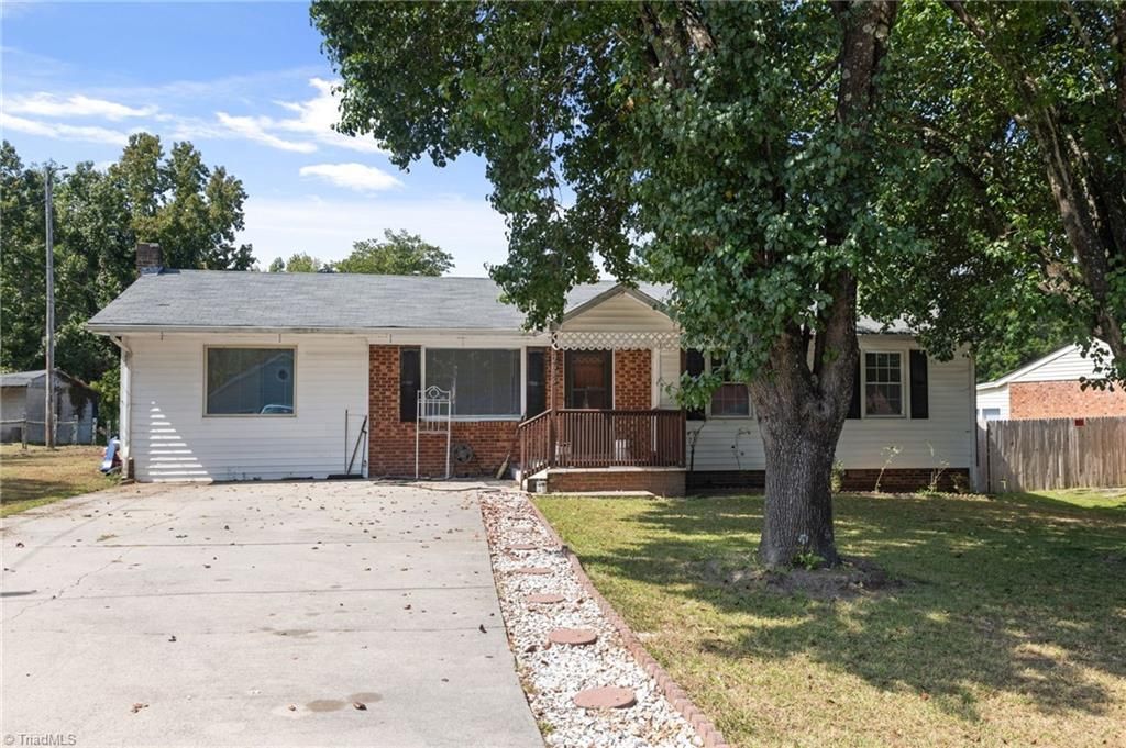 2616 Ingram Road, High Point, NC 27263