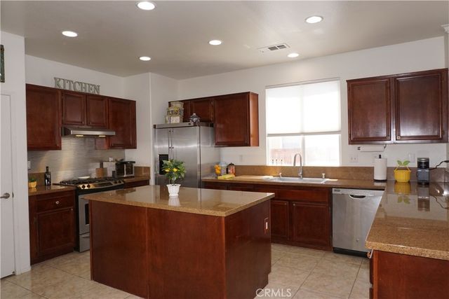 35745 Country Park, Wildomar, CA 92595