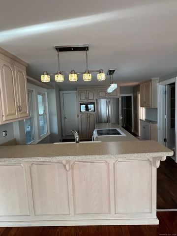 41 S main Street, Westbrook, CT 06498