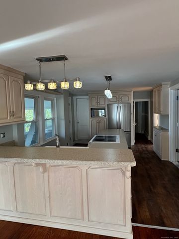 41 S main Street, Westbrook, CT 06498