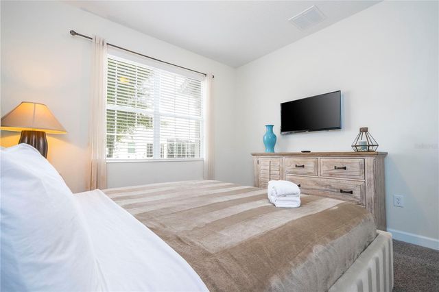 1646 MOON VALLEY DRIVE, Davenport, FL 33896