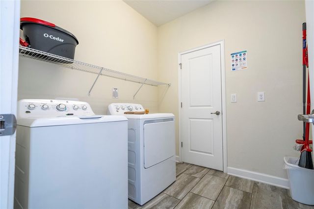 1646 MOON VALLEY DRIVE, Davenport, FL 33896