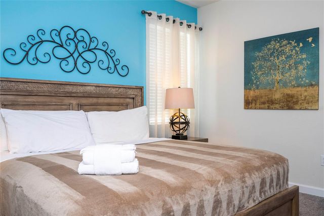 1646 MOON VALLEY DRIVE, Davenport, FL 33896