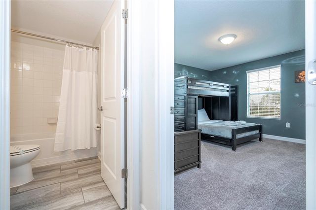 1646 MOON VALLEY DRIVE, Davenport, FL 33896