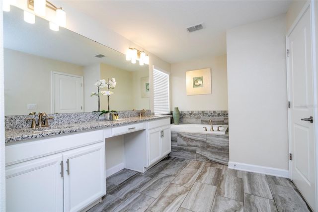 1646 MOON VALLEY DRIVE, Davenport, FL 33896