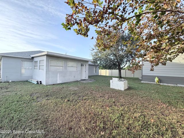 2473 Largo Avenue SW, Palm Bay, FL 32908