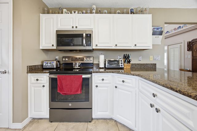 2917 Shalimar Lane, Shalimar, FL 32579