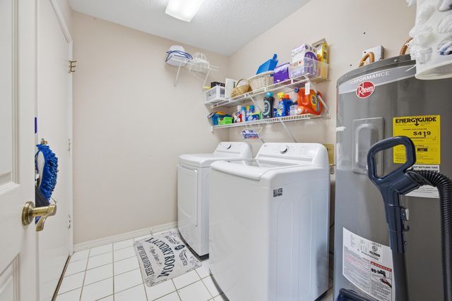 2917 Shalimar Lane, Shalimar, FL 32579