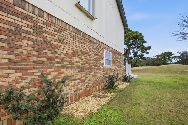 2917 Shalimar Lane, Shalimar, FL 32579